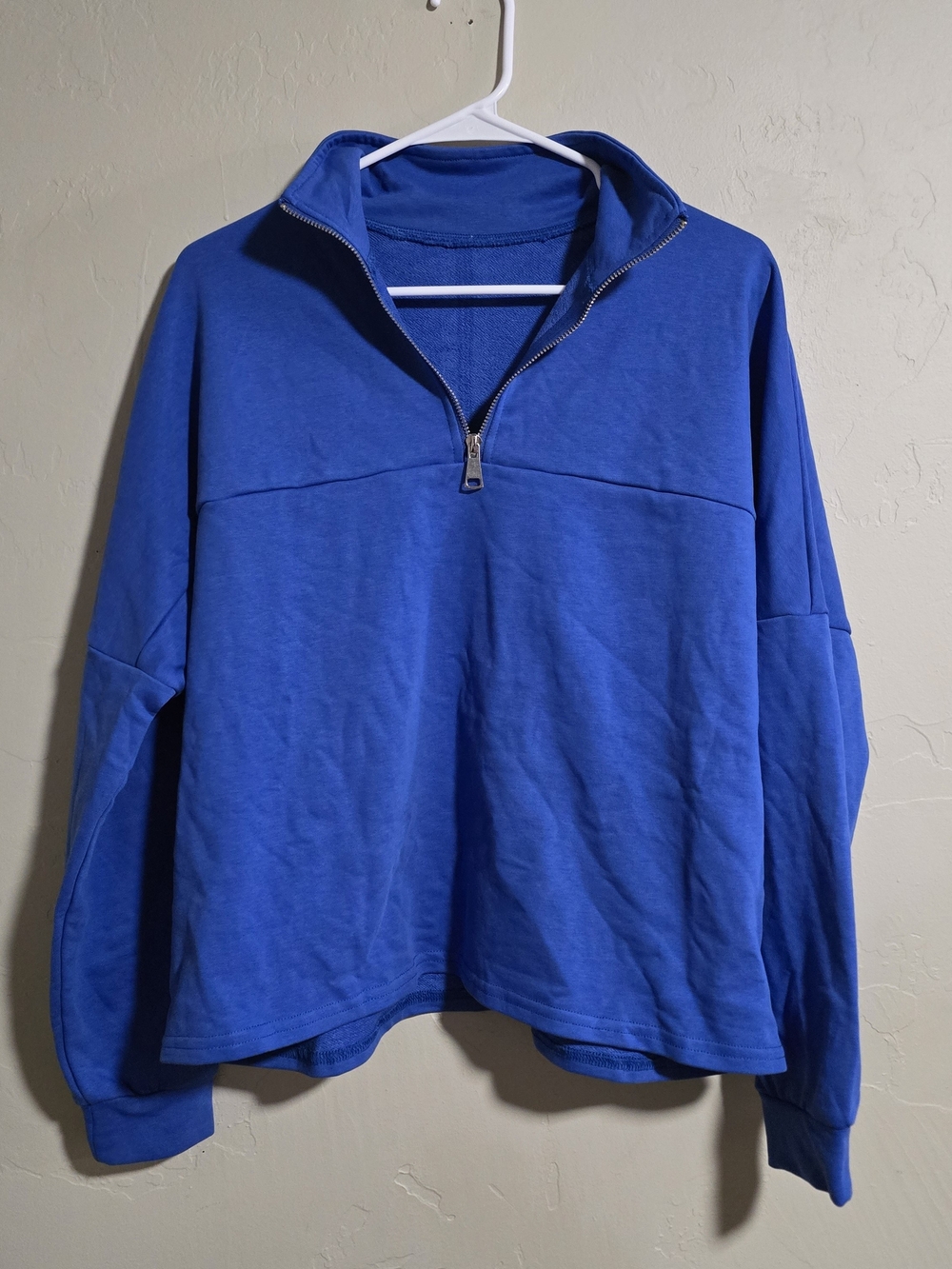 ALO Yoga Women's V-Neck Quarter-Zip Sweater in Royal Blue